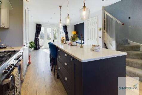 CAM03663G0-PR0121...