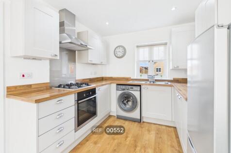 Kitchen &amp; Living area