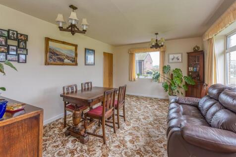 Elm Tree Farm-Dining Area.jpg