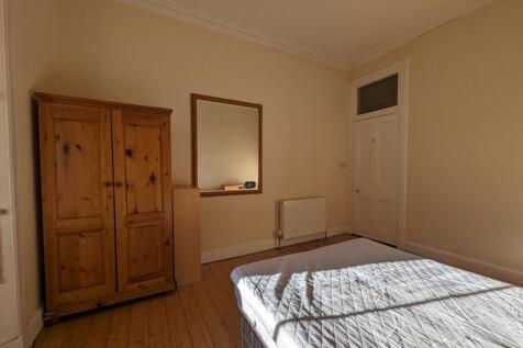 Rear Bedroom_2