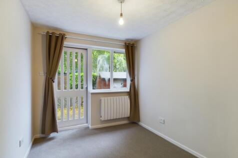 CAM01909G0-PR0061-STILL007