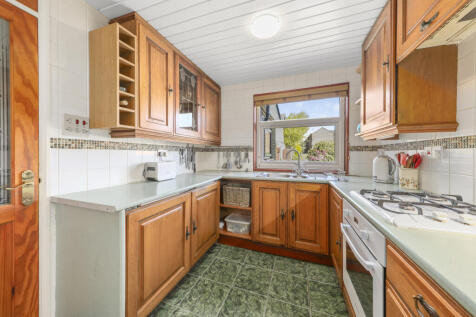 Kitchen2 T202505011527.jpg