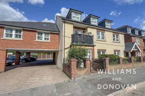 Hockley, SS5 - property photo