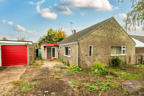 Alton, GU34 - property photo