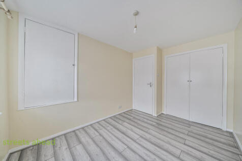 a0e26ac1-4f83-467...