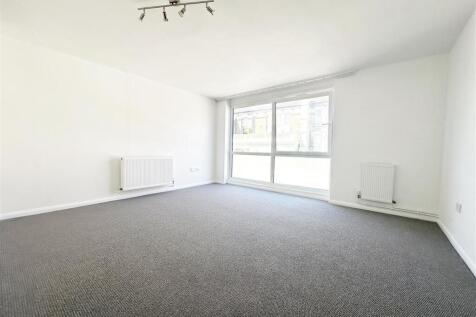Living Room.JPG