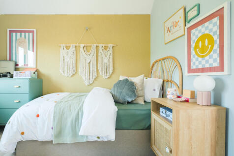 The Windsor - Bedroom 4