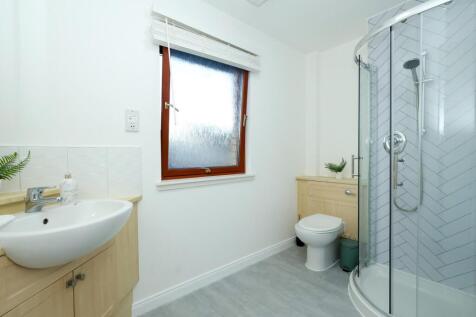 Principal Bedroom En Suite