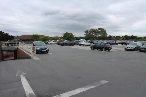 Basingstoke Road 448 Roof Top Car Park 2.JPG