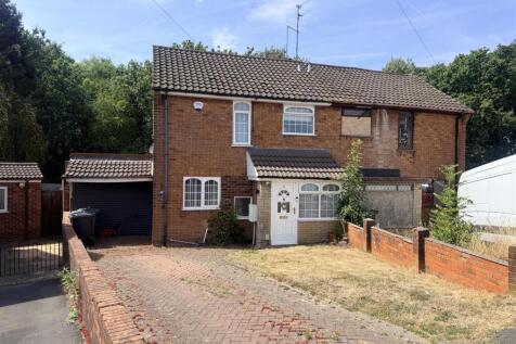 Lawnsdown Road Brierley Hill 1.jpg