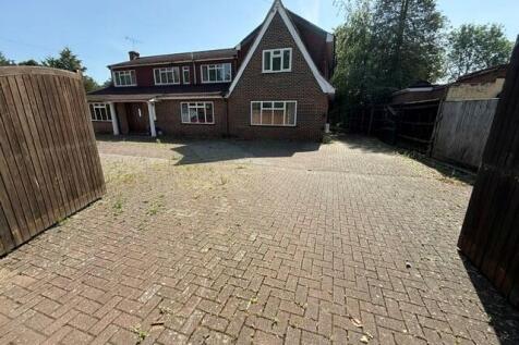 10 bed detached house to rent Imperial Road, Wind