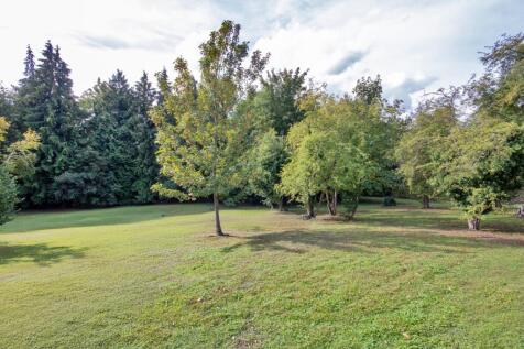 Communal Grounds