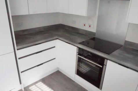 5 Alexander Grove, Kirk Ella, HU10 7GH photo 3