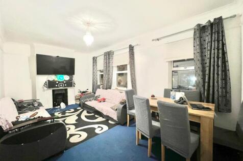 WhatsApp Image 2025-11-27 at 18.02.53.jpeg