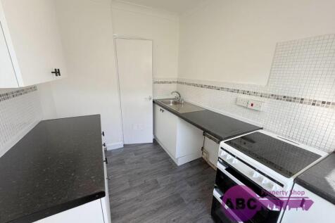 Edinburgh Court, Ellesmere Port, Cheshire, CH65 5EF photo 3