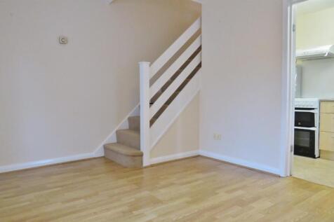 Oakapple Close, Broadfield, Crawley photo 4
