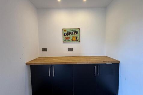 WhatsApp Image 2025-09-25 at 15.07.22 (5).jpeg