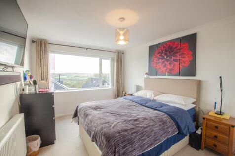 18 Lanhydrock View TPS Bodmin 01208 74182-15