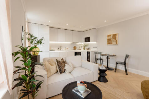 Show Home Photo