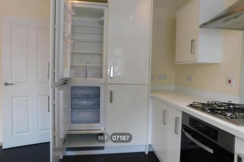 James Avenue, Peterborough, PE1 5BL photo 3