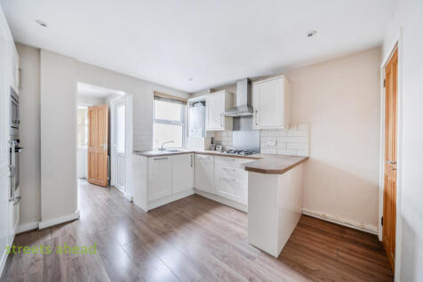 250f4d4a-928d-4a4...