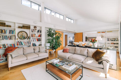 North_Mews_01
