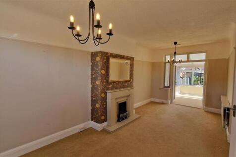Hill Top Avenue, Winsford photo 5