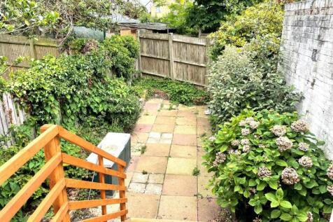 communal garden 1.jpg
