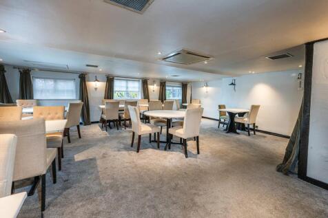 OWEN ISHERWOOD_165 WINDSOR ROAD CHOBHAM GU24 8QS