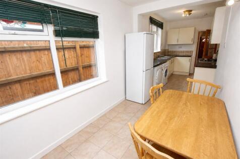 Warwards Lane, Birmingham, B29 photo 3