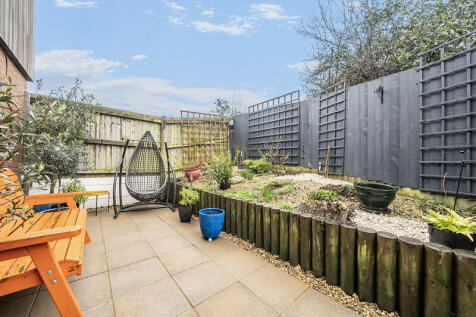 Side Garden 