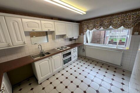 CORNWALL ROAD, TETTENHALL photo 3