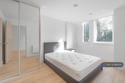 Capella Court, Purley, CR8 photo 4