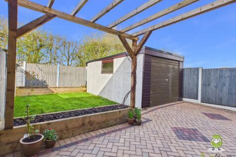 Garden EmilyDimelowEwemoveWhitchurchandNantwich