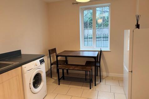 Cheadle Road, Uttoxeter photo 4