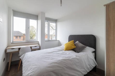 Carder Place photo 3