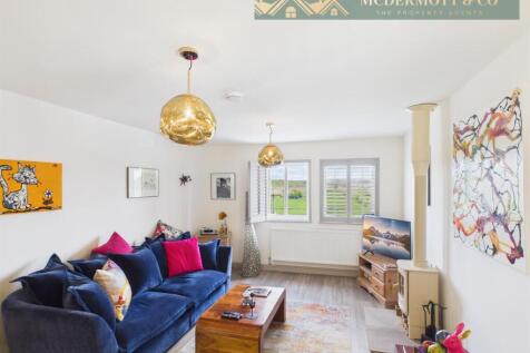 Open Plan Lounge / Kitchen / Dining