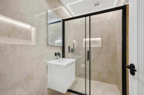 Flat 1 Navy Rose Apartments-8.jpg