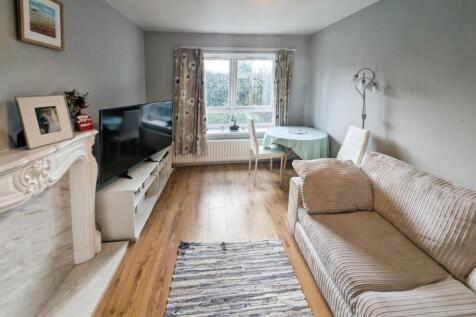 Sitting / Dining Room