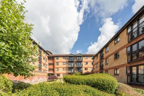 100 Windsor Court-24.jpg