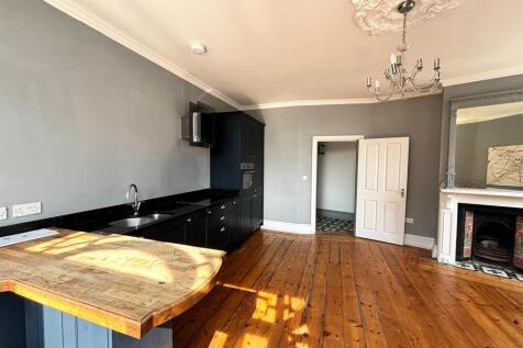 North Street, Havant photo 4