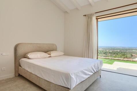 Bedroom 3 with en su