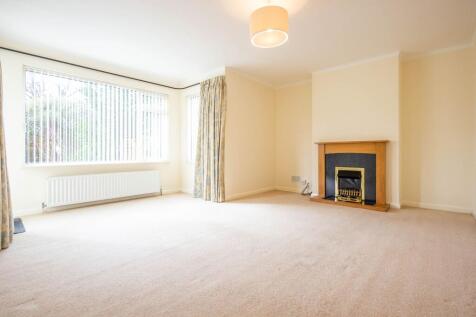 SITTING/DINING ROOM