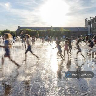 Granary Square Fountains