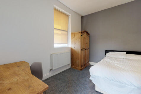 5B North Friary House photo 5