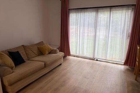 Belgrave Road, Ilford, Redbridge photo 5