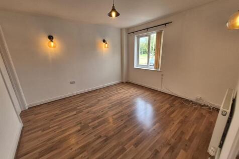 TH Living Room 1.jpeg