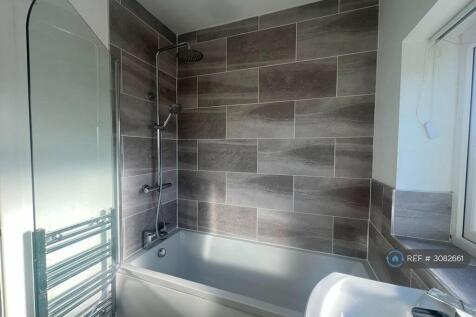 Cotswold Crescent, Billingham, TS23 photo 3