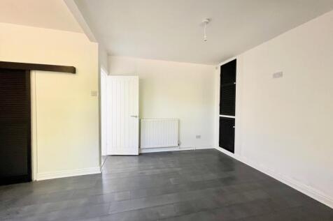 Waldemar Grove, Beeston, NG9 photo 4