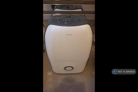 Dehumidifier Plus Ventilation System With Mvhr X3.
